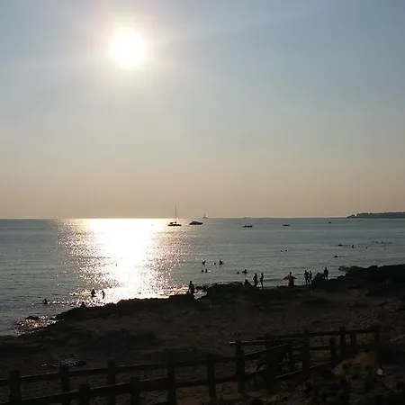 Oda ve Kahvaltı Aglaia 3*