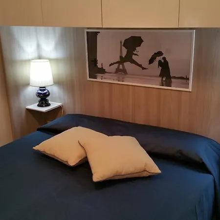 Aglaia فندق مبيت وإفطار